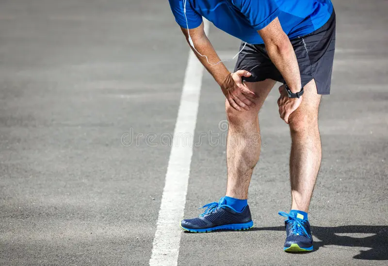 tired-male-runner-resting-training-40882275